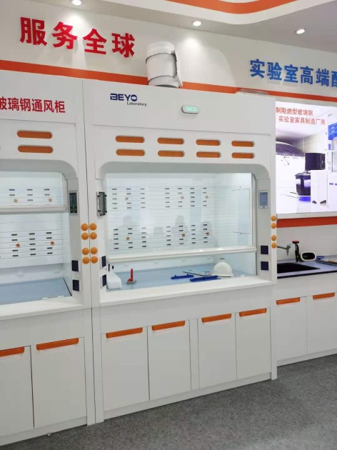 實驗室玻璃鋼通風(fēng)柜